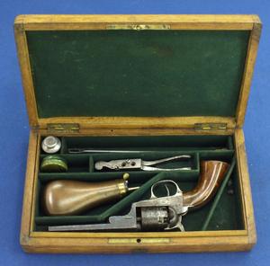 A very nice antique 19th century Cased Small Version of a Brevete Colt Baby Dragoon/Wells Fargo Pocket Percussion revolver, .28 caliber, length 23,5 cm, in very good condition. Price 3.250 euro