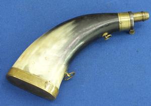 A very nice 19t Century Powder Horn, length 22 cm, in very good condition. Price 175 euro