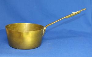 A very nice 19th Century antique Brass Pan, diameter 18 cm. Price 195 euro