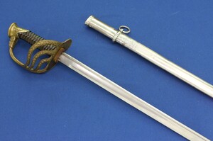 A fine antique 19th century Belgian Infantry Officers Sword, length 100 cm, in very good condition. Price 475 euro