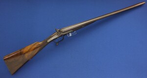 A fine Antique English Double Barreled Hammer Gun by BOSS & CO  LONDON, number 2225, caliber 12, length 118 cm, in nearly mint condition. Price 3.950 euro