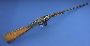 A rare antique English-Indian large caliber, big game gas-sealed single action 6 shot percussion revolving rifle by Charles Nephew & Co London & Calcutta. 15mm polygroove rifled Caliber, length 115 cm. In very good condition. 