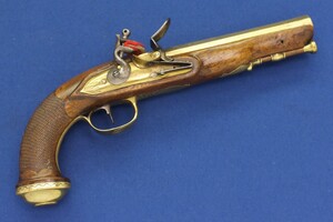 A very nice antique 18th century Brass Barreled French Naval Flintlock Pistol with St.Etienne proofmarks, caliber `15 mm, length 33,5 cm, in very good condition. Price 1.275 euro
