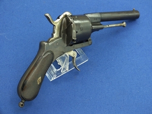 A very nice antique French Pinfire Revolver, caliber 10 mm, length 27 cm, in very good condition. Price 750 euro