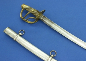 A very nice antique US Civil War Cavalry Sword Model 1840, marked HORSTMANN PHIL.A  length 111 cm, in very good condition. 