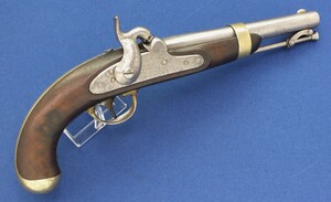 An antique American Civil War US Percussion Pistol Model 1842, signed US H.ASTON - MIDDTN CONN 1850, 54 caliber, length 37,5 cm, in very good condition. Price 1.250 euro