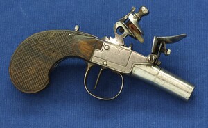 An antique Belgian small Box-lock Flintlock pocket pistol with thumbpiece safety catch and fine chequered Walnut butt. Caliber 9mm, Length 13cm. In very good condition. Price 550 euro