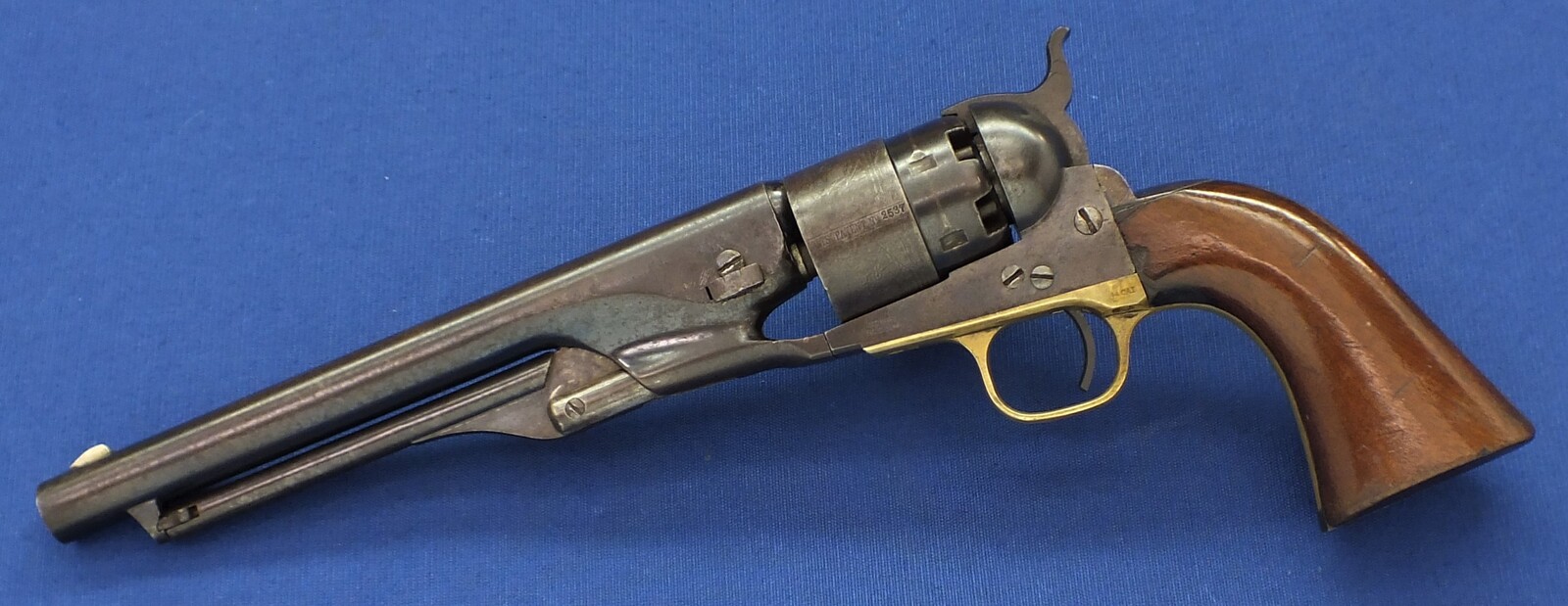 A fine antique American Colt Model 1860 Civilian Army 6 shot Percussion Revolver. 8 inch barrel with New York address. Caliber 44. In very good condition. Price 9.500 euro