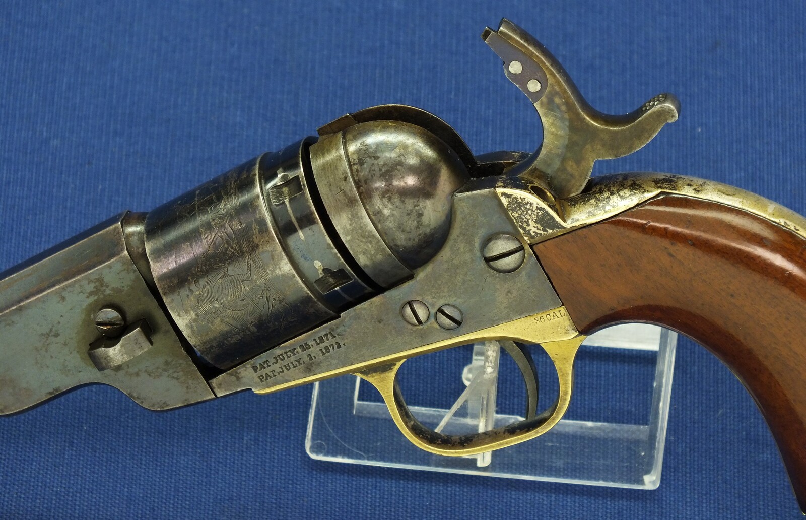 A fine antique American Colt Model 1862 Pocket Navy Conversion Revolver. 4 1/2 inch Octagon Barrel, .38 Rimfire caliber, 5 shot, length 26,5 cm in very good condition. Price 3.250 euro