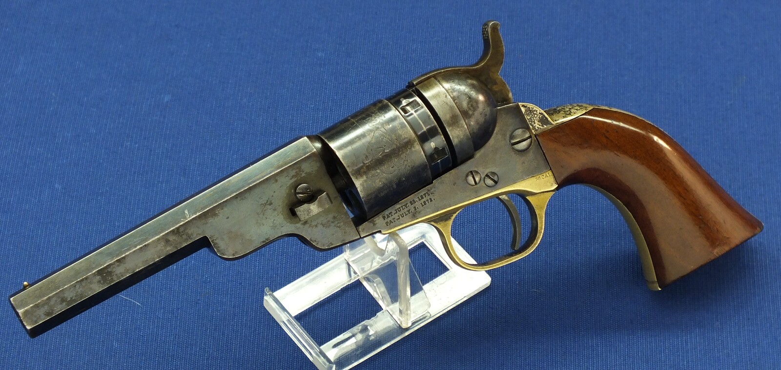 A fine antique American Colt Model 1862 Pocket Navy Conversion Revolver. 4 1/2 inch Octagon Barrel, .38 Rimfire caliber, 5 shot, length 26,5 cm in very good condition. Price 3.250 euro