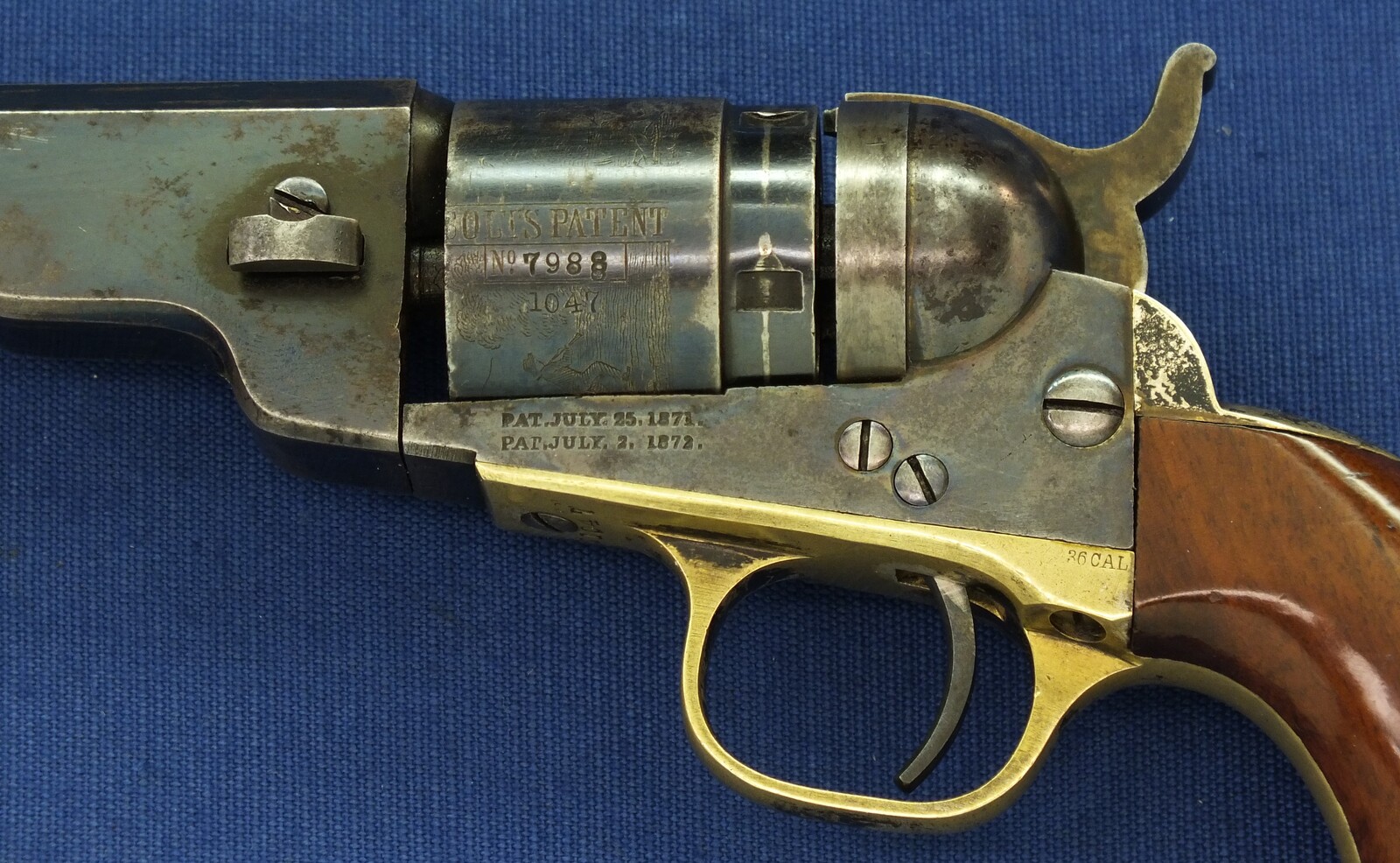 A fine antique American Colt Model 1862 Pocket Navy Conversion Revolver. 4 1/2 inch Octagon Barrel, .38 Rimfire caliber, 5 shot, length 26,5 cm in very good condition. Price 3.250 euro