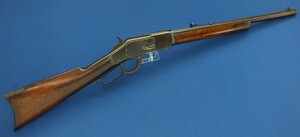 A fine antique American Winchester model 1873 Rifle with half magazine. Caliber 38-40, 18,1/3 inch octagonal barrel. Length 96cm. In very good condition. Price 2.950 euro.