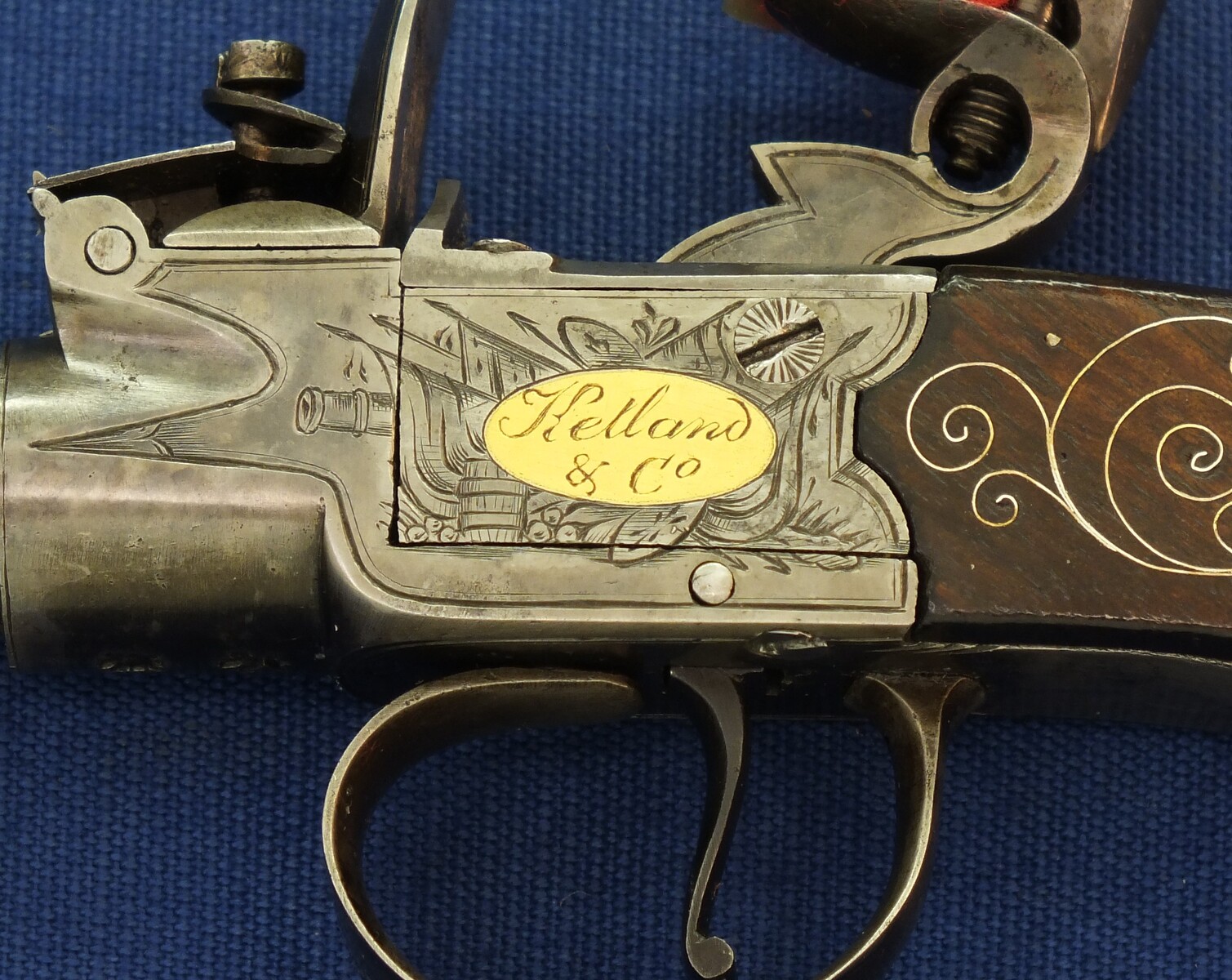 A fine antique English Box-Lock Flintlock Pocket Pistol with Thumbpiece safety catch by Ketland & Co London. Circa 1789-98. Caliber 12mm, length 16,5cm. In very good condition. Price 1.350 euro