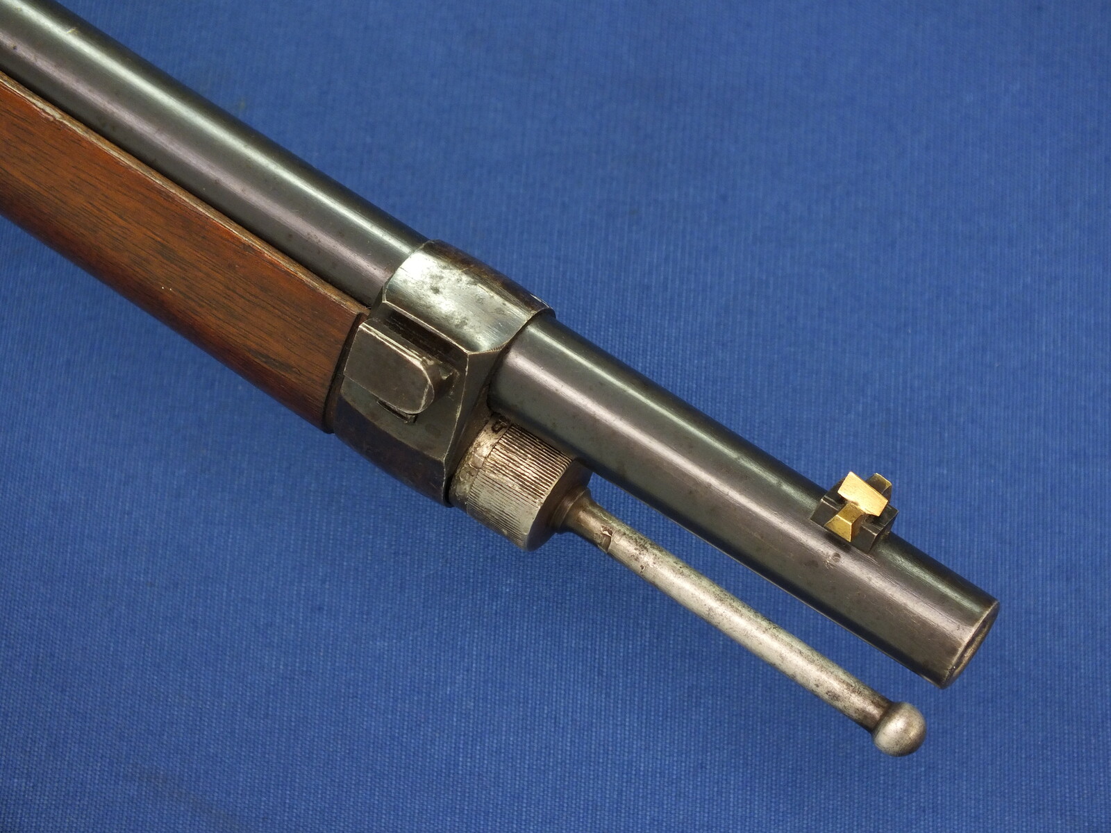 A fine antique German Mauser Model 1871/84 Infantry Rifle. Made  Danzig 1887. Caliber 11x60R. Length 129cm. In near mint condition. 