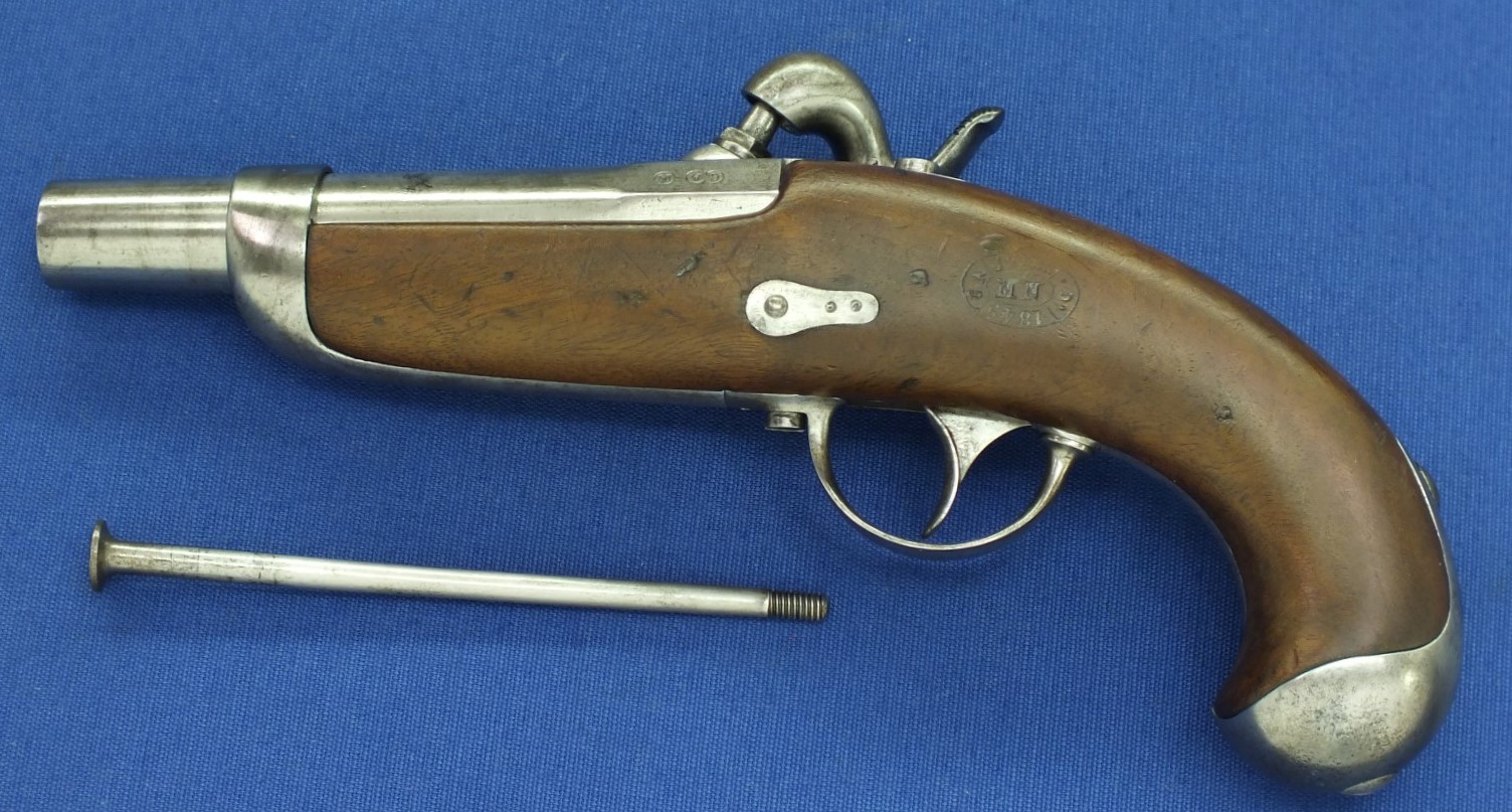 A French antique Model 1842 Gendarmerie Percussion Pistol. Manufacture National de Tulle. Barrel dated 1848, Stock 1849. Caliber 15mm, length 26cm. In very good condition. Price 895 euro