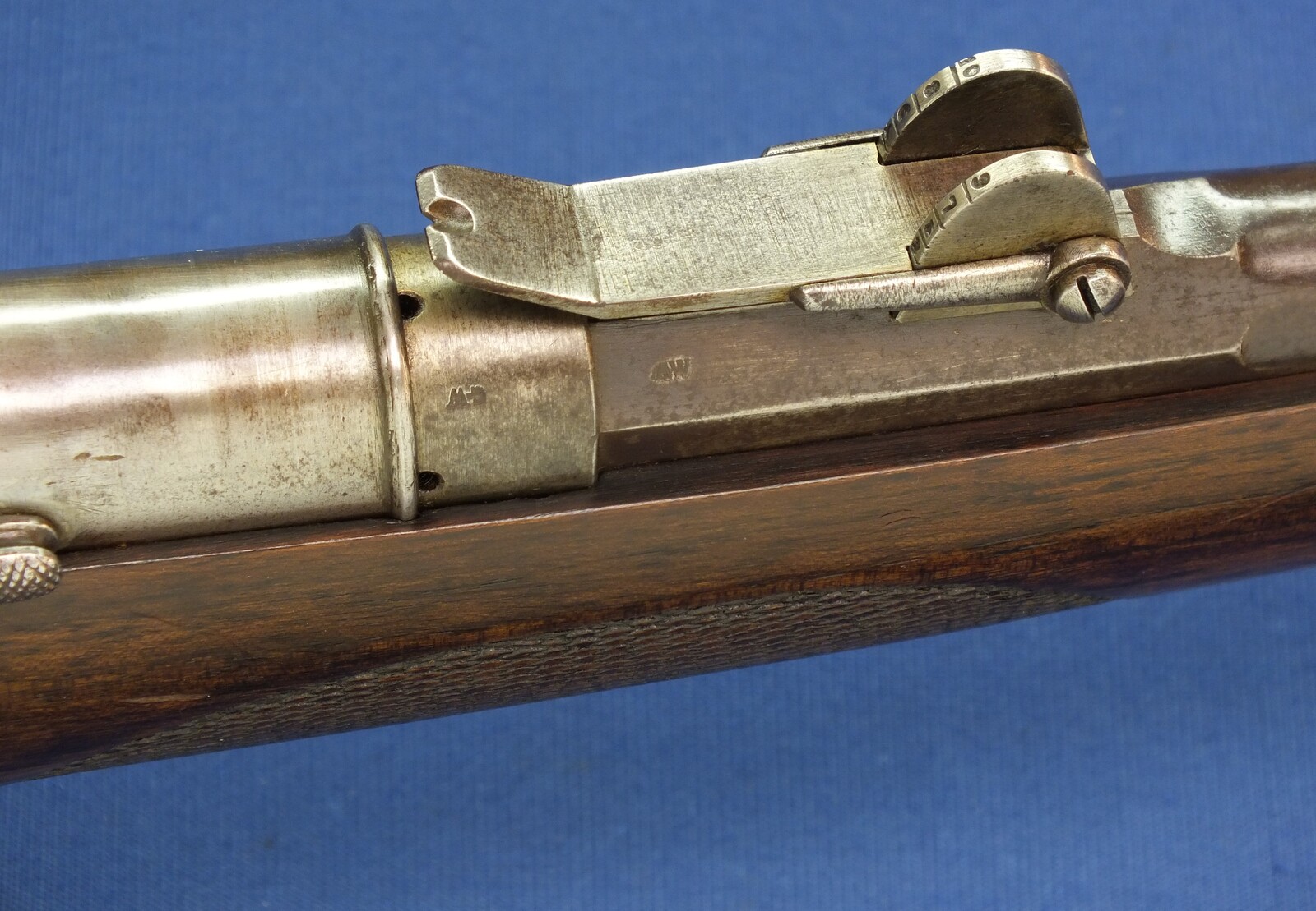 A rare antique Swiss Trial/versuchs Vetterli single shot model 1869 Stutzer/sharpsshooters Rifle. Caliber 41 Swiss Rimfire. Length 128cm. In very good condition. Price 1.150 euro