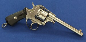 A scarce engraved French Breuer's Patent SYSTEME ITALIEN 6 shot 12mm Pinfire Revolver with swing-out Cylinder. Length 30cm. In very good condition. Price 2.950 euro.