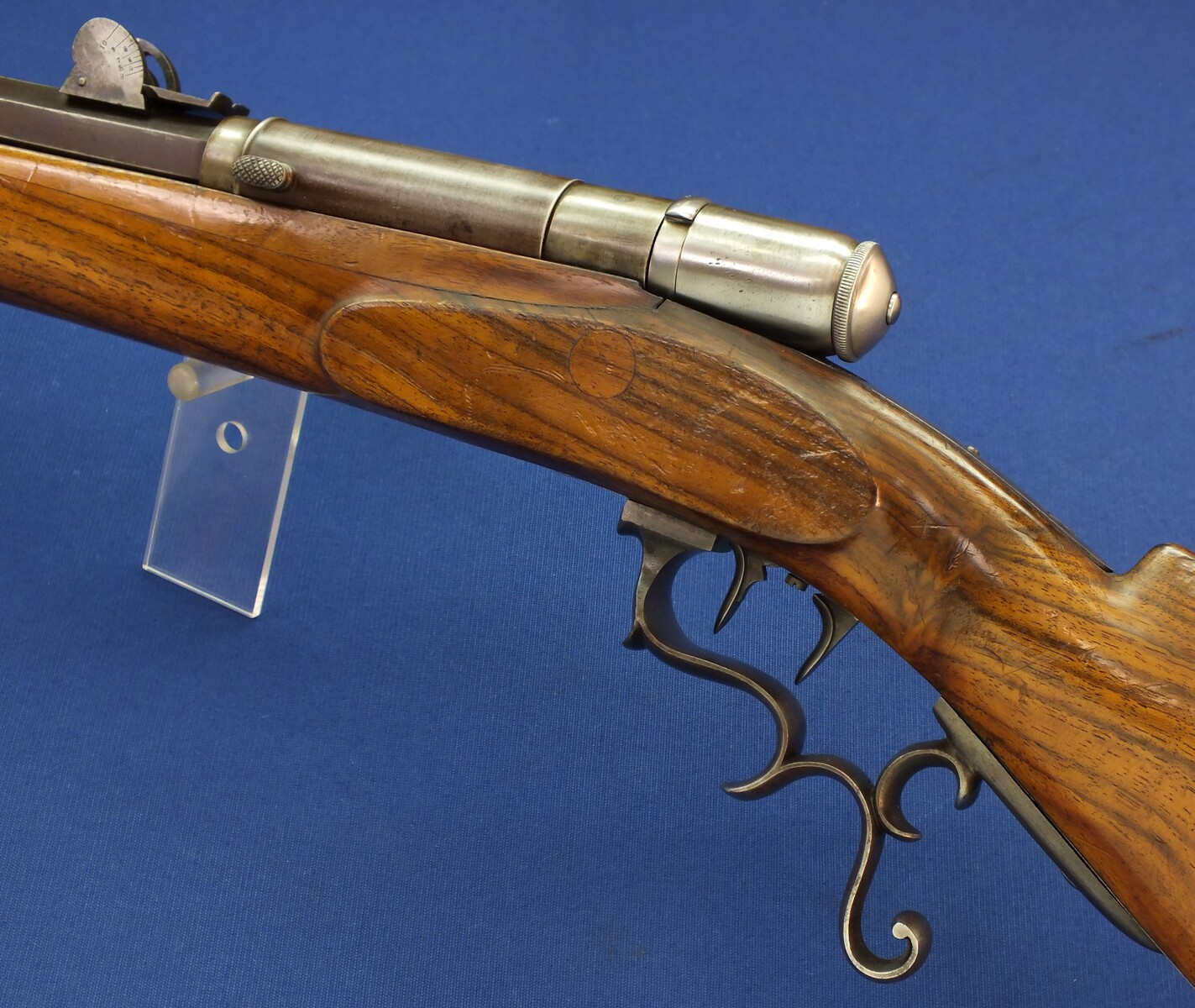 A Swiss Versuchs/trial Stutzer sharpshooters Rifle Model 1851-69 Vetterli typ 1 conversion. Caliber 41 Swiss Rimfire. Length 131cm. In very good condition. Price 1.150 euro