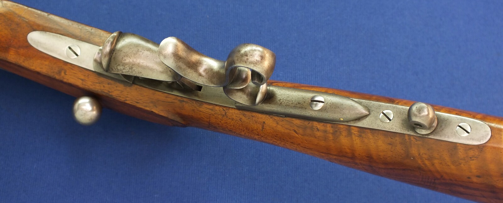 A Swiss Versuchs/trial Stutzer sharpshooters Rifle Model 1851-69 Vetterli typ 1 conversion. Caliber 41 Swiss Rimfire. Length 131cm. In very good condition. Price 1.150 euro