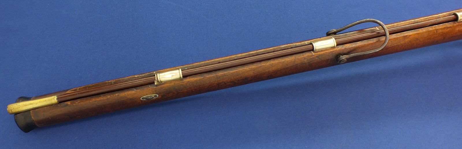 A very heavy German Target percussion Rifle by A. Andriessen Aachen. Caliber 18mm. 104cm/41 inch octagon Barrel. Length 143cm. In very good condition. Price 2.450 euro.