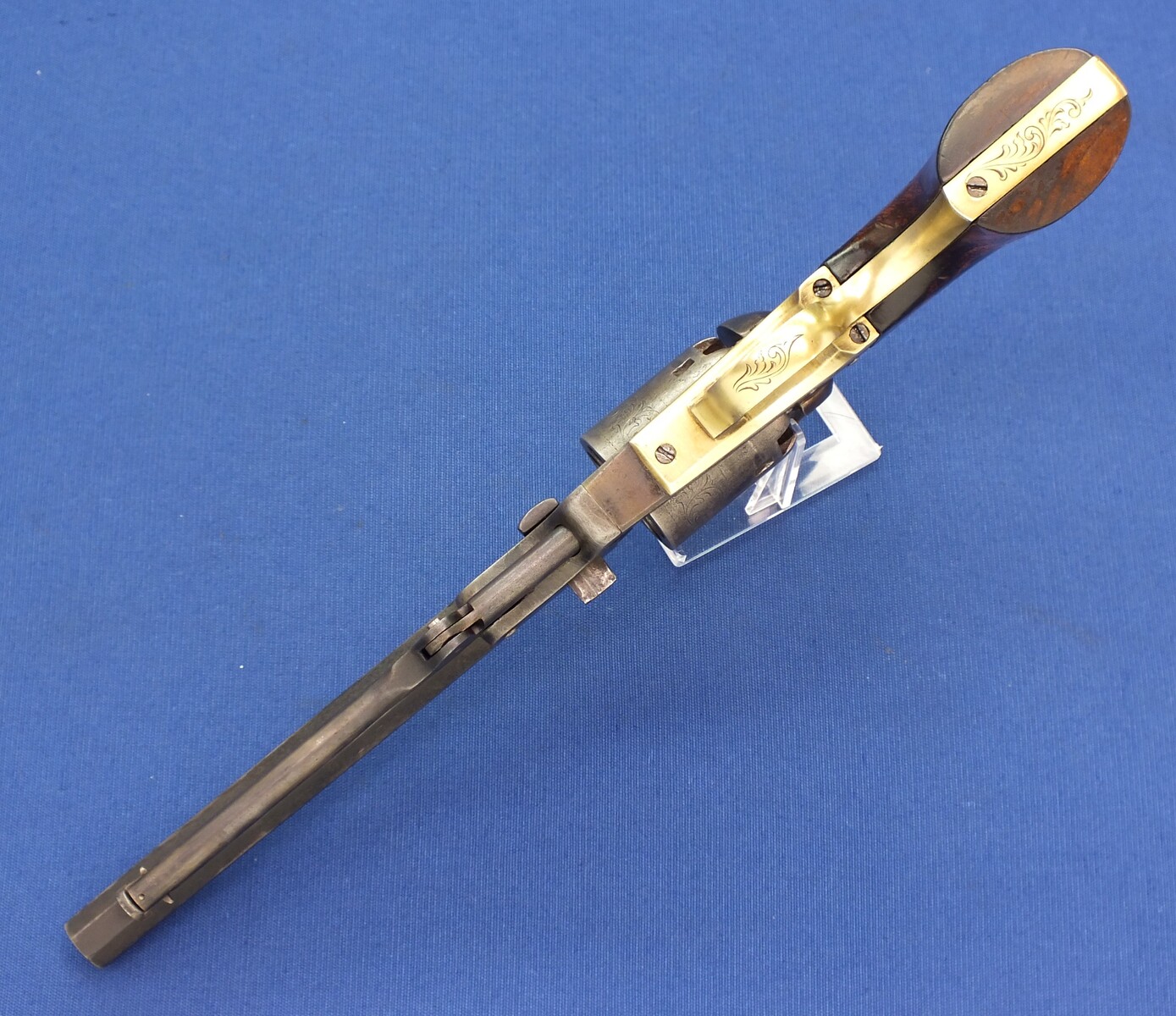 A very nice antique Belgian Engraved Colt Navy 1851 Brevete Percussion Revolver, signed L.GHAYE,  on the barrel ARENDT,  .36 caliber, 7 1/2 inch barrel. length 35 cm, in very good condition. 