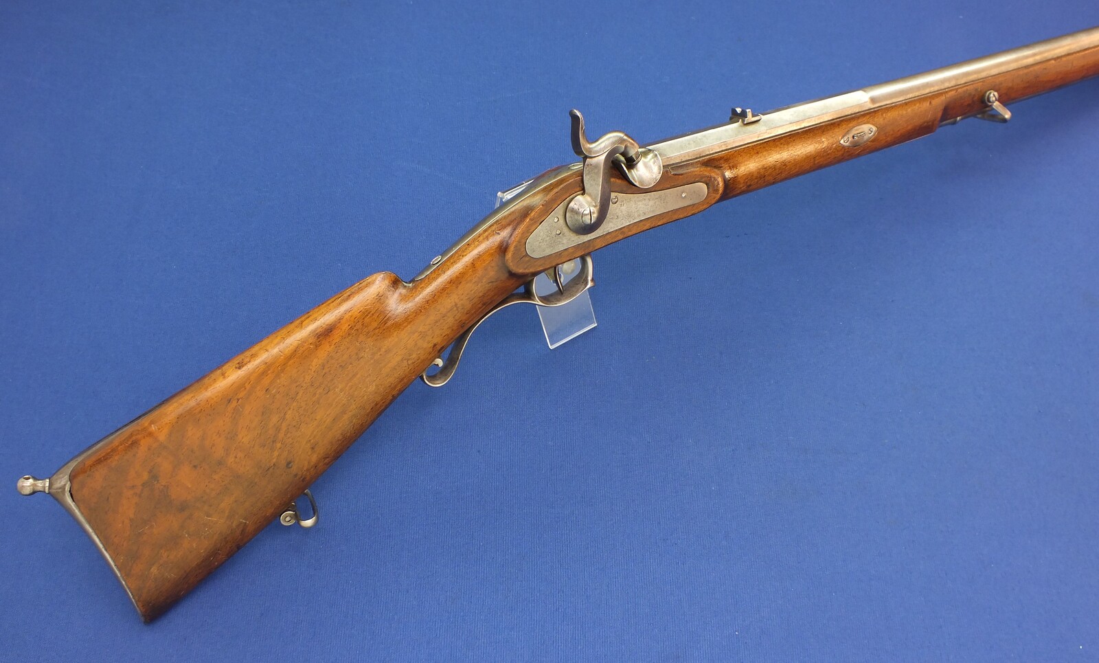 A very nice antique Swiss Model 1851 Percussion Carbine, caliber 14 mm smooth, length 116 cm, in very good condition. Price 875 euro