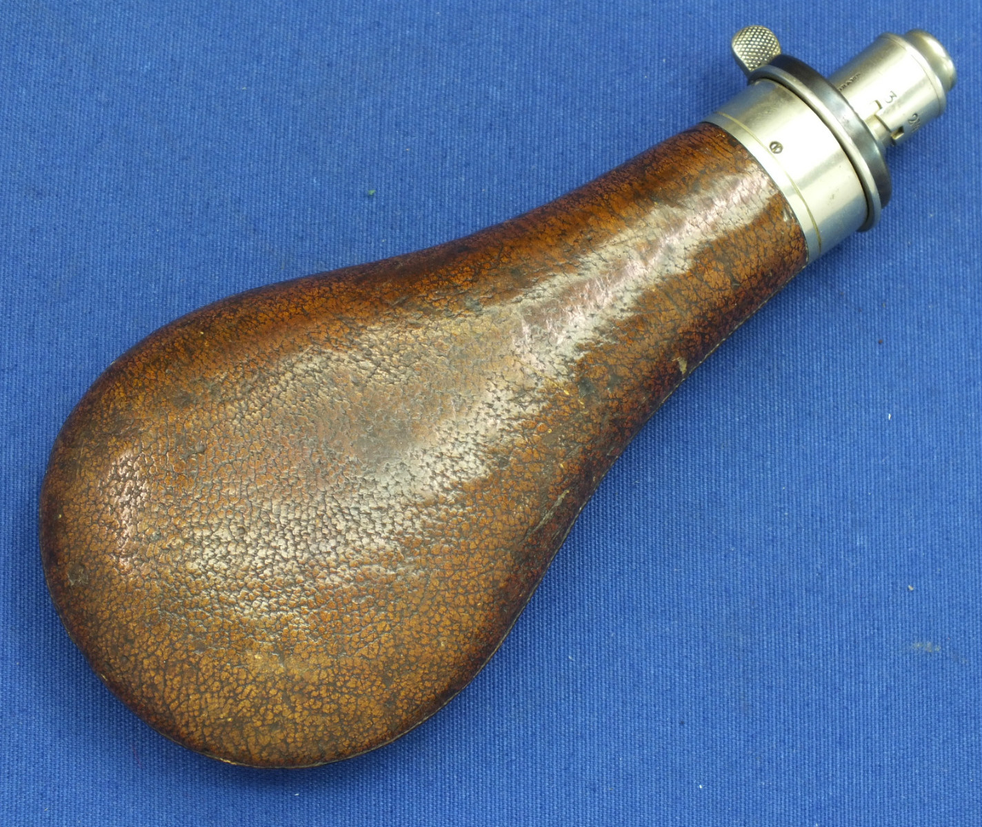 British Hawksley-Sheffield Brass Powder Flask Circa 1850 – Cohen