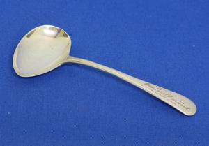 A very nice English Silver Baby Spoon, Sheffield 1960,  length 11 cm, in very good condition. Price 35 euro