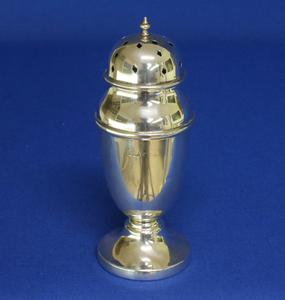 A very nice English Silver Sugar Caster, Birmingham 1932, height 13,5 cm, in very good condition. Price 175 euro