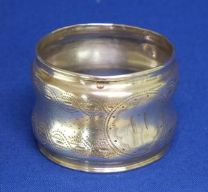 A very nice Silver Naplin Ring, diameter 5 cm, in very good condition. Price 35 euro