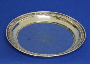 A very nice Sterling Silver Coaster, diameter 14 cm, in very good condition. Price 59 euro