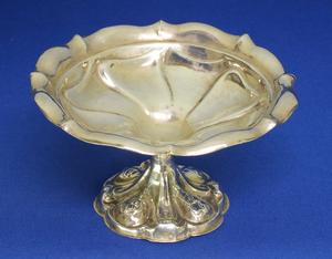 A very nice Swedish Silver Bowl, height 7 cm, in very good condition. Price 95 euro