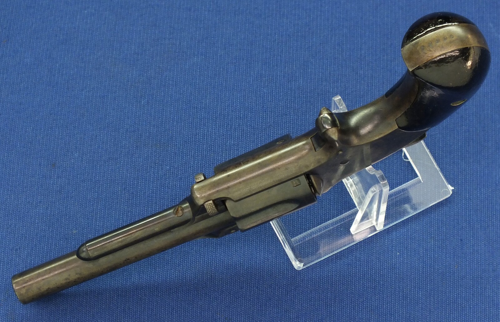 An antique 19th century American Smith & Wesson Revolver, Model No. 1-1/2 Second Issue, .32 Rimfire caliber, 5 shot, 3 1/2 inch barrel, in very good condition. 