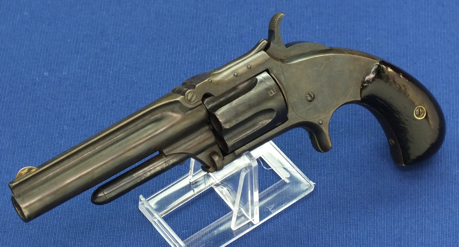 An antique 19th century American Smith & Wesson Revolver, Model No. 1-1/2 Second Issue, .32 Rimfire caliber, 5 shot, 3 1/2 inch barrel, in very good condition. 