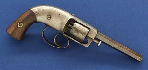 An antique American Civil War C.S. Pettengill Navy or Belt model percussion 6 shot double action Revolver. 34 Caliber, 4,5 inch barrel. In very good condition. Price 1.250 euro