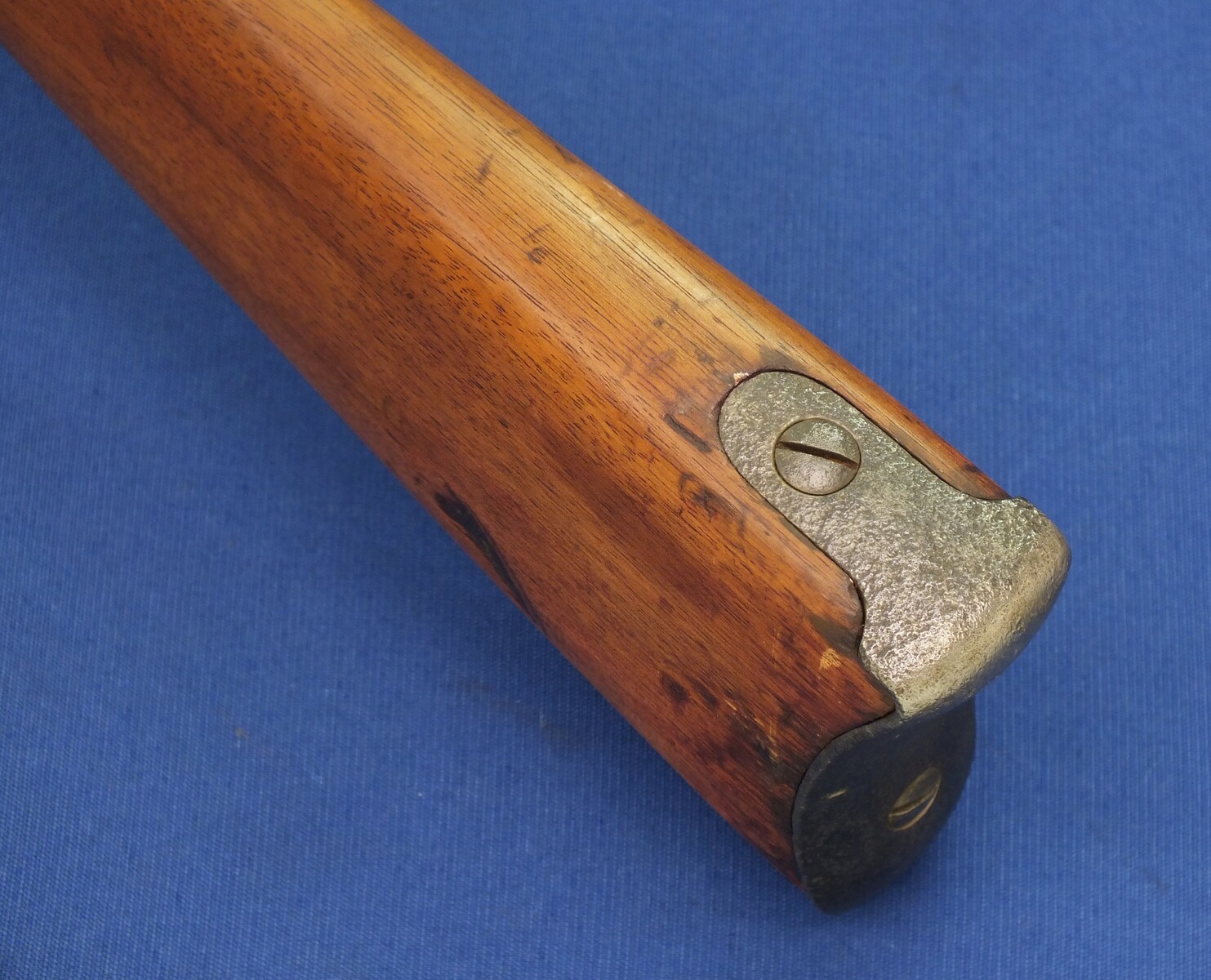 An antique American Civil War Colt Model 1861 Special Musket, .58 caliber, 40 inch barrel. length 142 cm, in fair/good condition, Price 1.450 euro