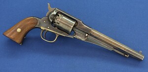 An antique American Civil War Remington New Model Navy 6 shot .36 Caliber Single Action Percussion Revolver. 7 3/8 inch octagon Barrel. Length 35,5cm. In very good condition. Price 2.650 euro.