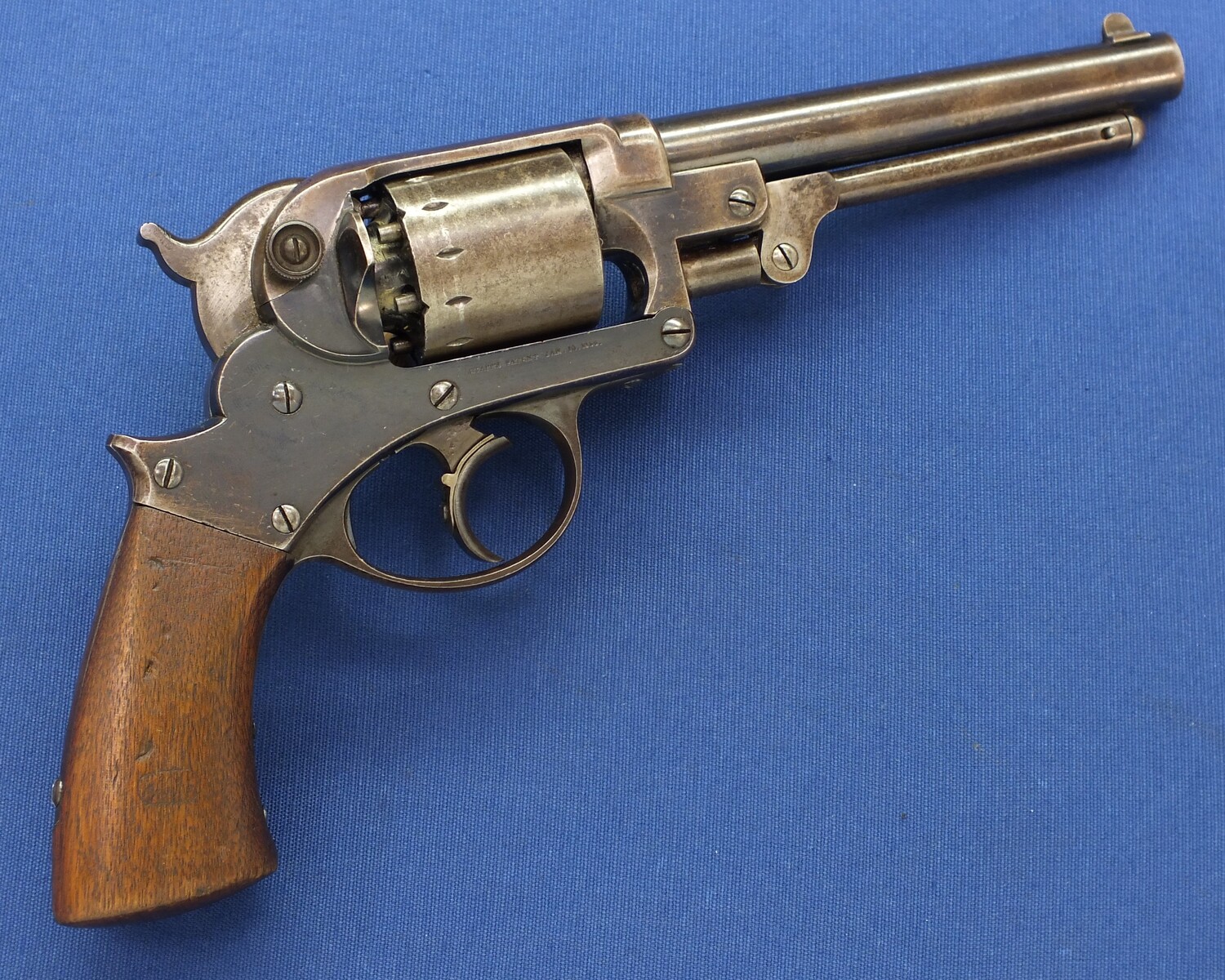 An antique American Civil War Starr Arms Co Double Action Model 1858 Army Percussion Revolver, .44 caliber, 6 shot, length 32,5 cm, in very good condition. Price 2.550 euro