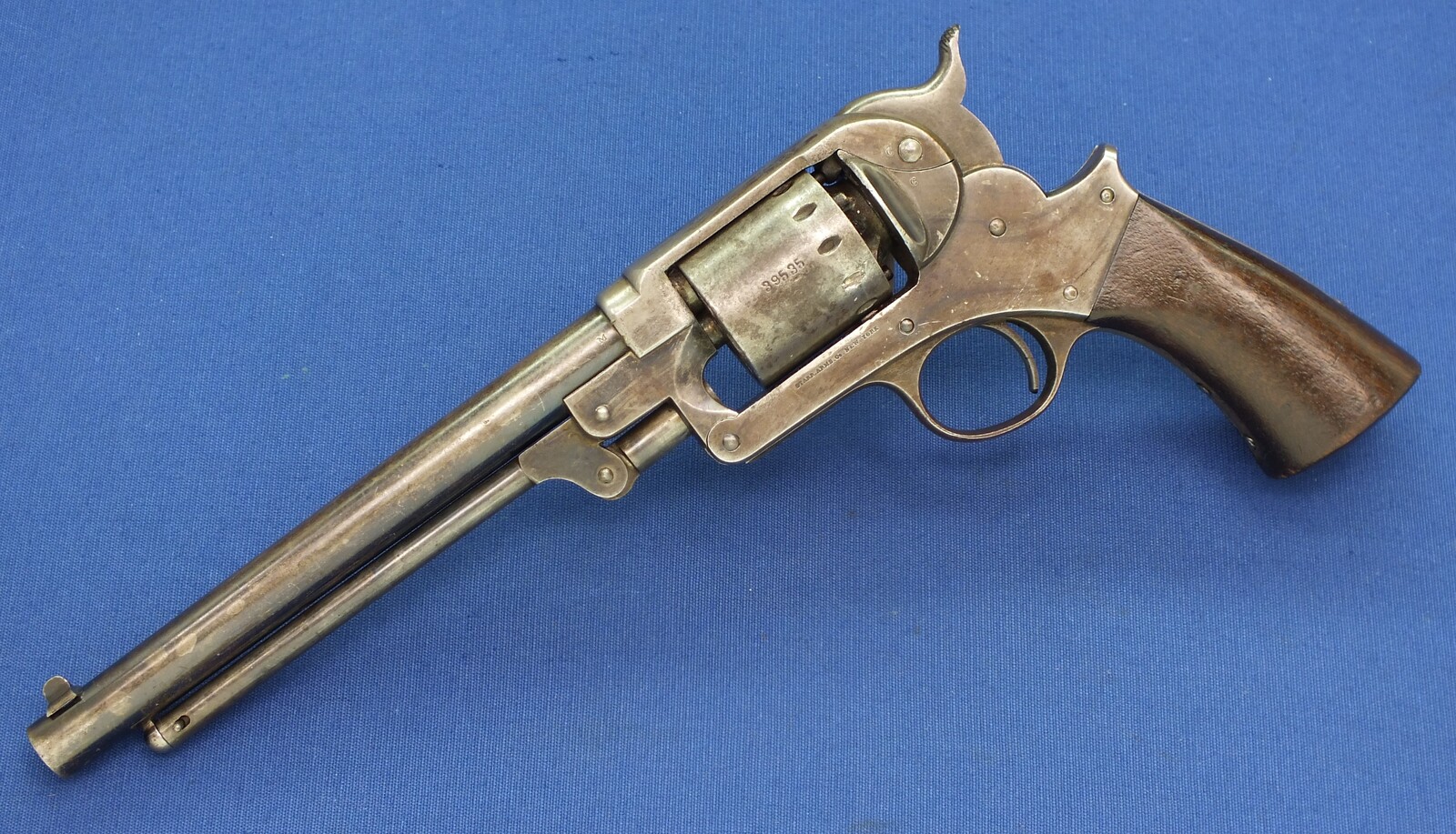 An antique American Civil War Starr Arms Co Single Action Model 1863 Army Percussion revolver, 6 shot. .44 caliber, in very good condition. Price 2.950 euro