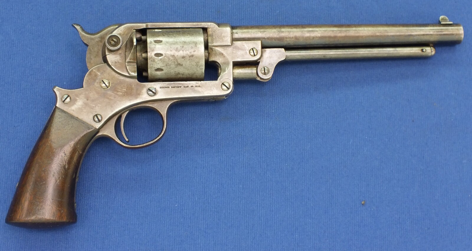 An antique American Civil War Starr Arms Co Single Action Model 1863 Army Percussion revolver, 6 shot. .44 caliber, in very good condition. Price 2.950 euro