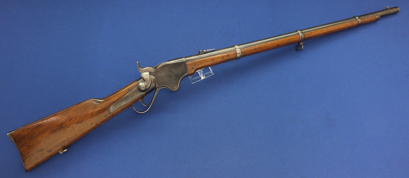 An antique American Spencer model 1867 Rifle Musket. 50 caliber Rimfire with 30 inch barrel. Length 120 cm. In very good condition. 