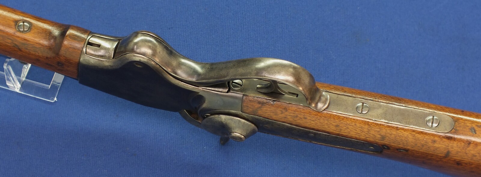 An antique American Spencer model 1867 Rifle Musket. 50 caliber Rimfire with 30 inch barrel. Length 120 cm. In very good condition. 