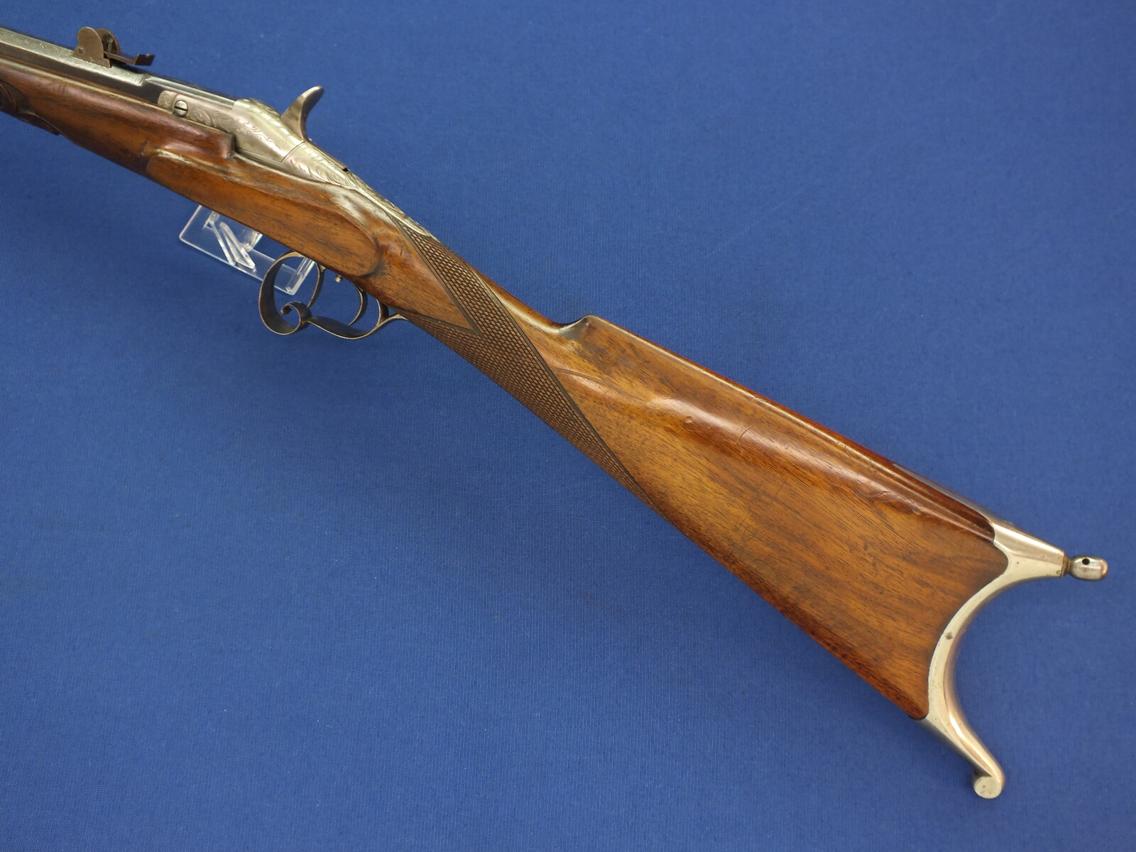 An antique Belgian engraved Flobert Rifle. Caliber 6mm rimfire. Length 103cm. In very good condition. Price 595 euro.