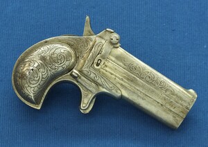 An antique Brevete Remington Double Deringer. Probably Spanish made. Engraved action, Barrel and Grips. Caliber 41 Rimfire. Length 13,5cm. In very good condition. Price 995 euro.