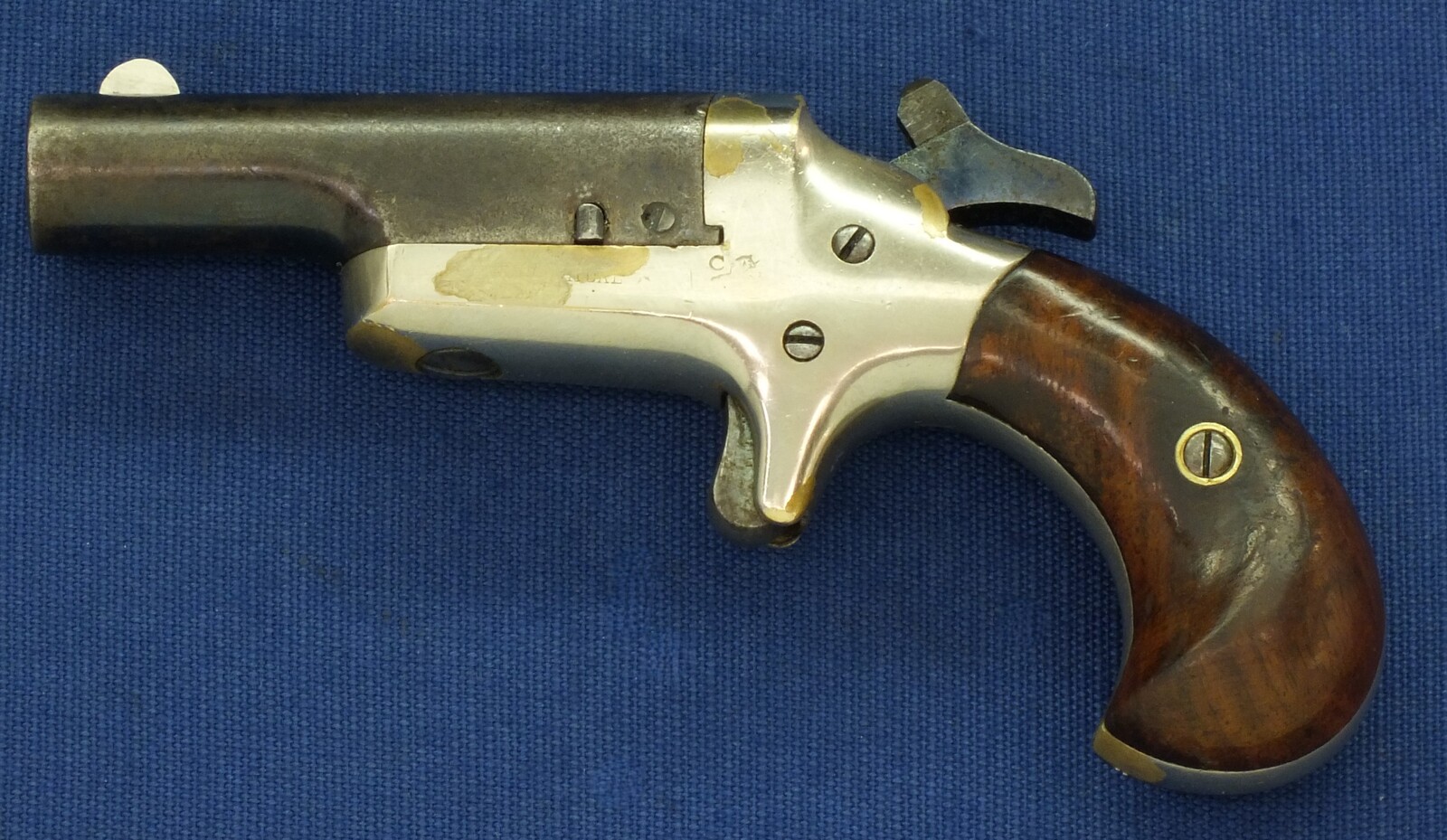 An antique Colt Third Model Thuer Deringer sold in London by Baron Fredrich Von Oppen. 41 Rimfire Caliber. In very good condition. Price 850 euro.