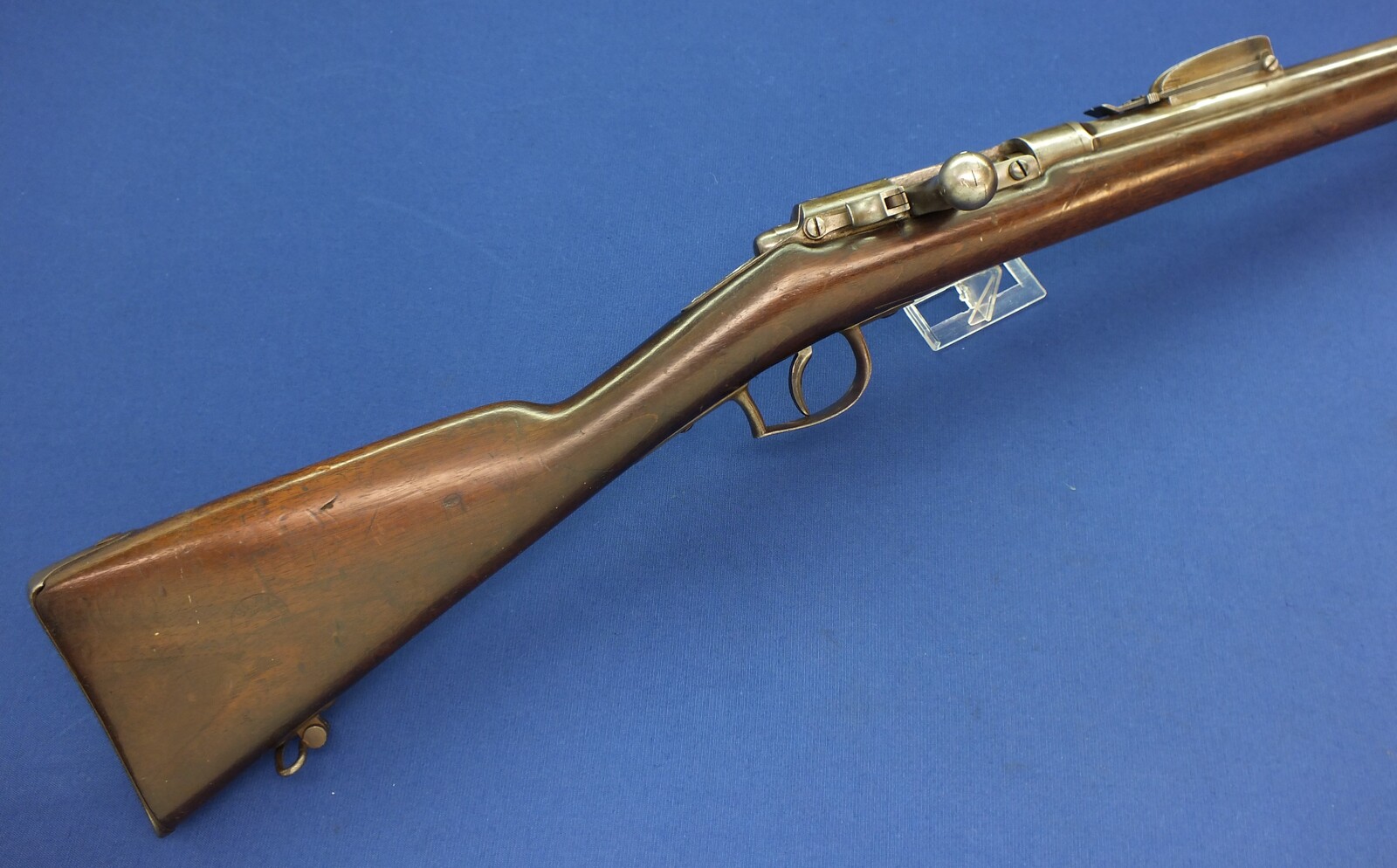 An antique Dutch Beaumont Model 1871-79 infantry Rifle by P.Stevens Maastricht. Caliber 11x50R. Length 133cm. In very good condition. Price 1.850 euro.