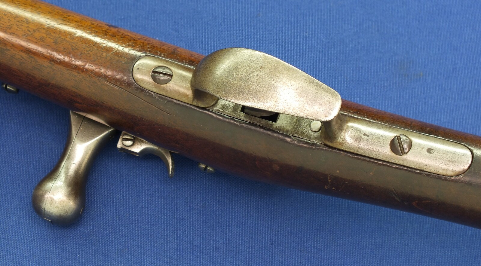 An antique Dutch Beaumont Model 1871-79 infantry Rifle by P.Stevens Maastricht. Caliber 11x50R. Length 133cm. In very good condition. Price 1.850 euro.