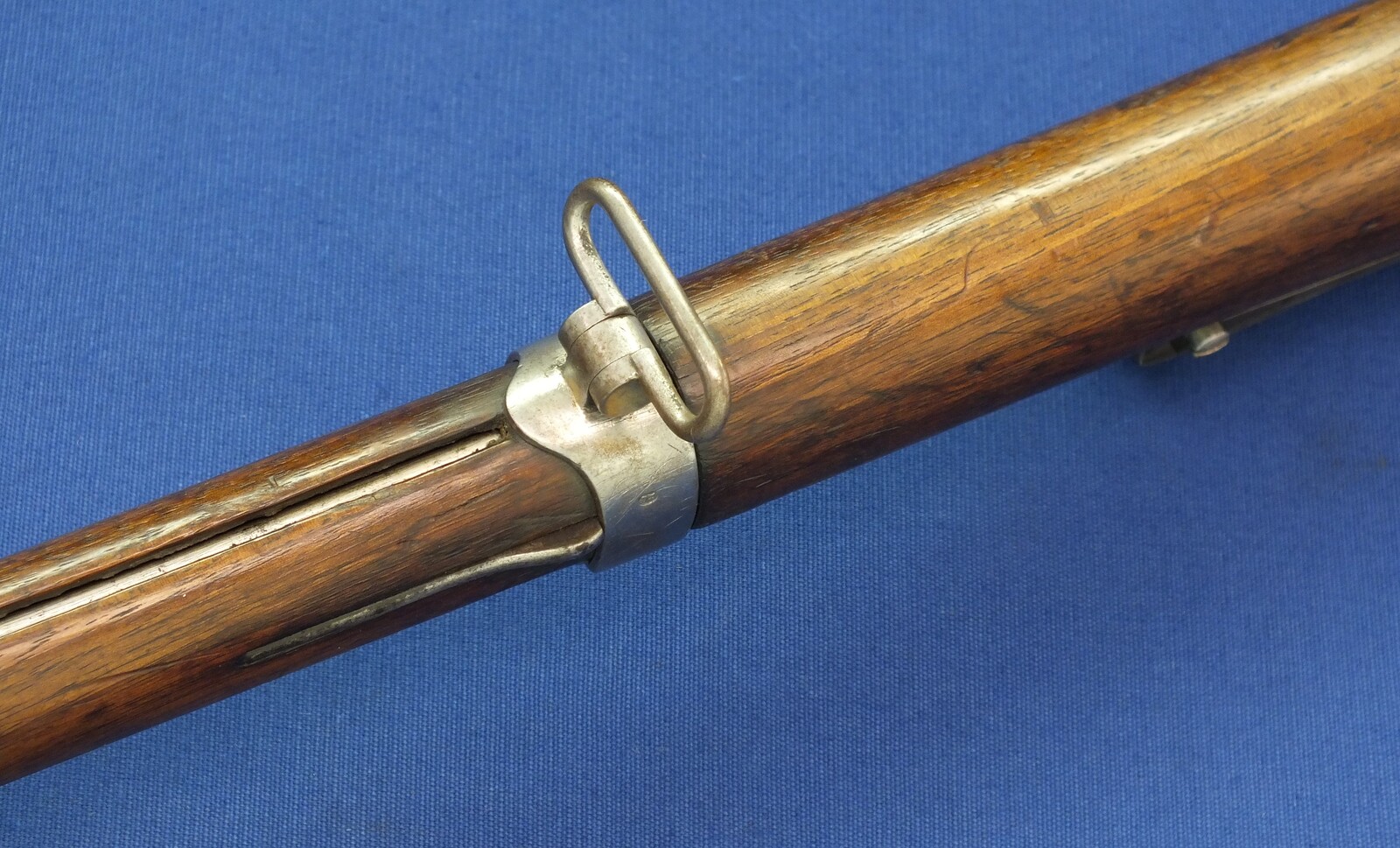 An antique Dutch Beaumont Vitali Model 1871/88 Rifle by P. Stevens Maastricht, caliber 11 mm, length 133 cm, in very good condition. Price 1.450 euro