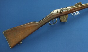 An antique Dutch Beaumont-Vitali Model 1871/88 Rifle by P. Stevens Maastricht. Caliber 11mm, Length 133cm. In good/very good condition. Price 950 euro.