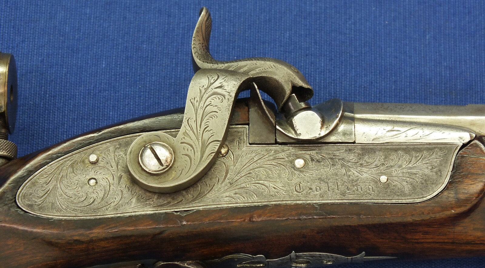 An antique English Target Percussion rifle with set-triggers. Lock Signed: Colling (William, Hexham, Northumb) Circa 1850. 30 inch octagon barrel. Caliber 10mm. Length 120cm. In very good condition. Price 750 euro